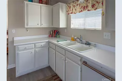 10961 Desert Lawn #242, Calimesa, CA 92320 - Photo 11