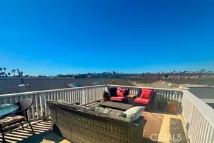 53 Saratoga, Newport Beach, CA 92660 - Photo 3