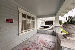 1040 W 45th St, Los Angeles, CA 90037 - Photo 3