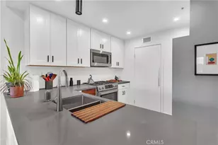 128 Villa Point, Newport Beach, CA 92660 - Photo 13