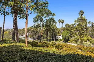 140 Villa Point, Newport Beach, CA 92660 - Photo 21