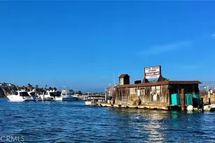 209 Tremont Dr, Newport Beach, CA 92660 - Photo 37