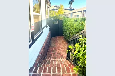 209 Tremont Drive, Newport Beach, CA 92660 - Photo 19