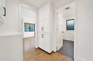 1901 Glenwood Ln, Newport Beach, CA 92660 - Photo 27