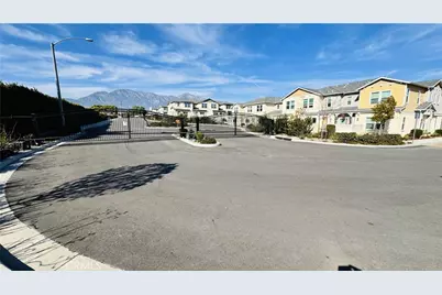 1376 Chervil Way, Upland, CA 91786 - Photo 23