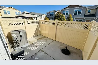 1376 Chervil Way, Upland, CA 91786 - Photo 17