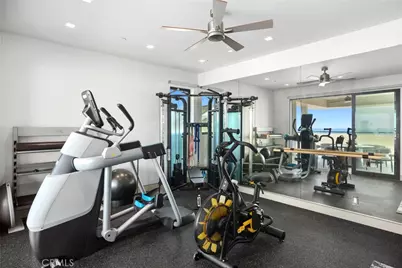 706 W Oceanfront, Newport Beach, CA 92661 - Photo 17