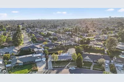 1752 Sierra Alta, Santa Ana, CA 92705 - Photo 19