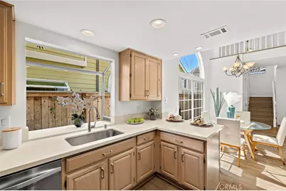 2563 Orange Avenue #C, Costa Mesa, CA 92627 - Photo 7