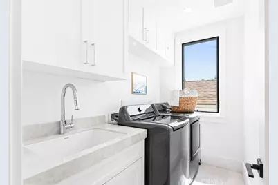 206 Apolena Avenue, Newport Beach, CA 92662 - Photo 31