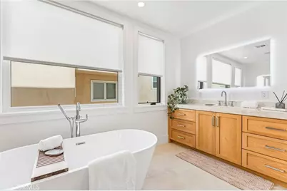 206 Apolena Avenue, Newport Beach, CA 92662 - Photo 21