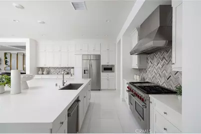 104 Interstellar, Irvine, CA 92618 - Photo 17