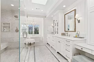 2431 Bayshore Dr, Newport Beach, CA 92663 - Photo 23