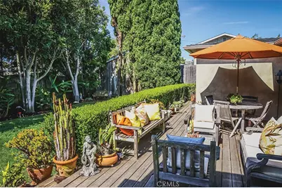 363 La Perle Lane, Costa Mesa, CA 92627 - Photo 37