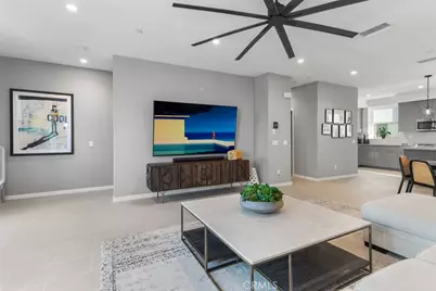 203 Placemark, Irvine, CA 92614 - Photo 17