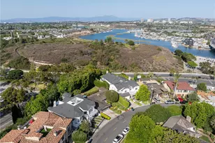 212 Kings Pl, Newport Beach, CA 92663 - Photo 53