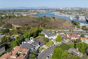 212 Kings Pl, Newport Beach, CA 92663 - Photo 51