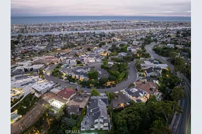 212 Kings Pl, Newport Beach, CA 92663 - Photo 55