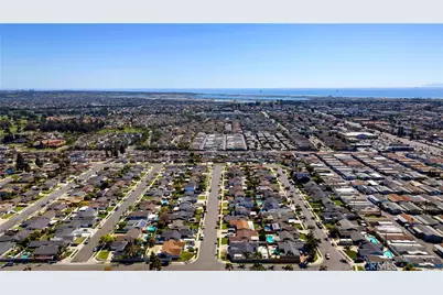 16281 Golden Gate Lane, Huntington Beach, CA 92649 - Photo 7
