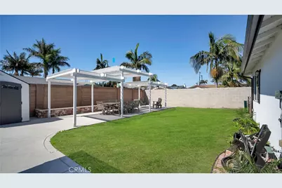 16281 Golden Gate Lane, Huntington Beach, CA 92649 - Photo 21