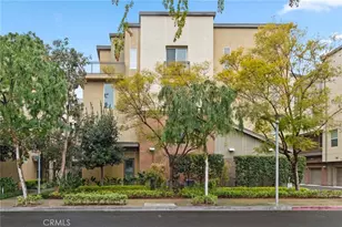 555 Rockefeller, Irvine, CA 92612 - Photo 25