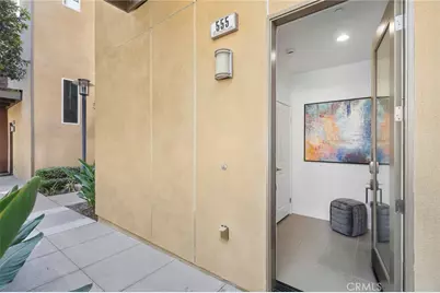 555 Rockefeller, Irvine, CA 92612 - Photo 27