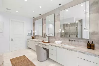 2007 Port Provence Pl, Newport Beach, CA 92660 - Photo 47