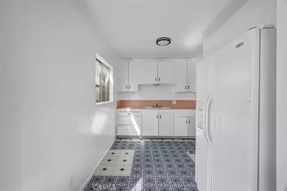 21109 S Santa Fe Ave, Carson, CA 90810 - Photo 7