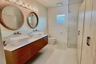 24 Saratoga, Newport Beach, CA 92660 - Photo 19