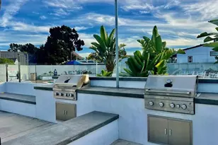 24 Saratoga, Newport Beach, CA 92660 - Photo 43