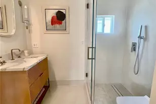 24 Saratoga, Newport Beach, CA 92660 - Photo 27