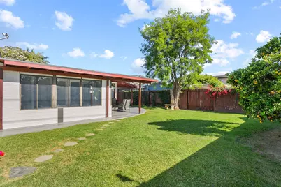 2214 N Spruce Street, Santa Ana, CA 92706 - Photo 29