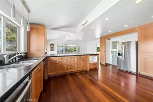 608 St James Pl, Newport Beach, CA 92663 - Photo 7