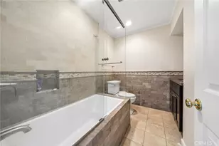 608 St James Pl, Newport Beach, CA 92663 - Photo 17