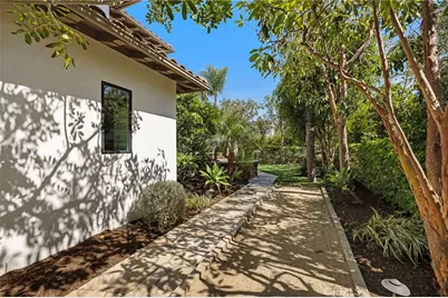 15 Seabluff, Newport Beach, CA 92660 - Photo 57