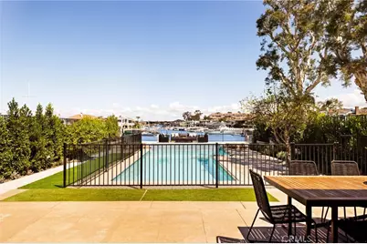 12 Harbor Island, Newport Beach, CA 92660 - Photo 47