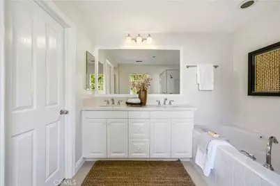 33 Bower Tree, Irvine, CA 92603 - Photo 11