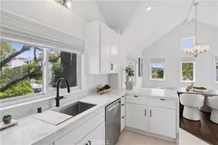 423 Poppy, Corona del Mar, CA 92625 - Photo 11