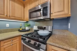 47 Nightshade, Irvine, CA 92603 - Photo 7