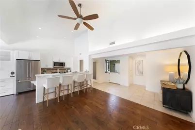 2102 Vista Entrada, Newport Beach, CA 92660 - Photo 7