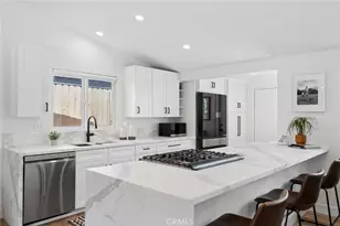 304 Hanover, Costa Mesa, CA 92626 - Photo 17