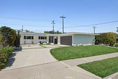 304 Hanover, Costa Mesa, CA 92626 - Photo 3