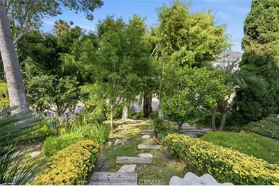 255 Ocean View, Newport Beach, CA 92663 - Photo 29