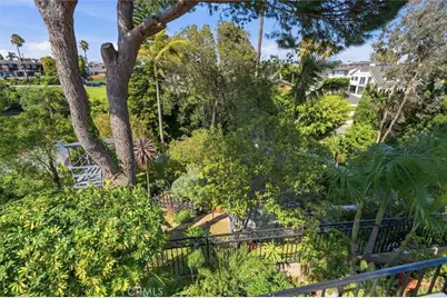 255 Ocean View, Newport Beach, CA 92663 - Photo 25