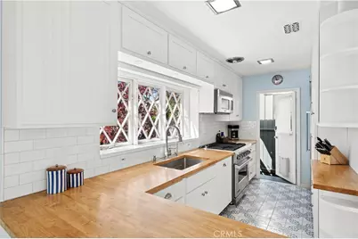 500 Acacia, Corona del Mar, CA 92625 - Photo 7