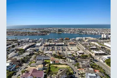 230 Ocean View Avenue, Newport Beach, CA 92663 - Photo 3