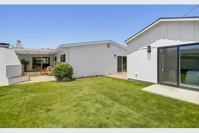 2782 Mendoza Drive, Costa Mesa, CA 92626 - Photo 39