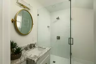 2715 Cove, Corona del Mar, CA 92625 - Photo 11