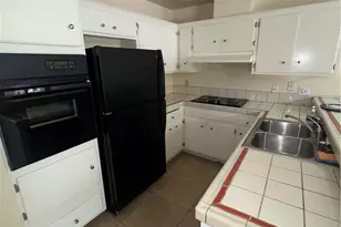 1404 N Tustin Ave, Santa Ana, CA 92705 - Photo 11