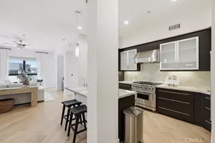 402 Rockefeller, Irvine, CA 92612 - Photo 11